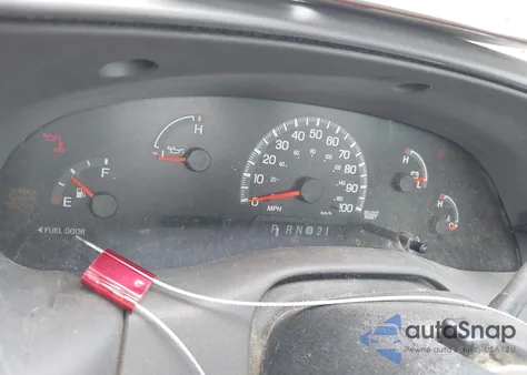 2000 Ford F150 Work Series/Xl/Xlt from USA, damaged, VIN 1FTRF17W4YNC26515